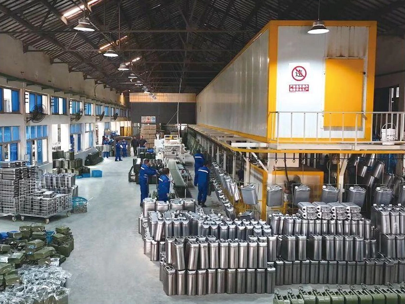 Metal fuel cans in the Yangshen production facility
